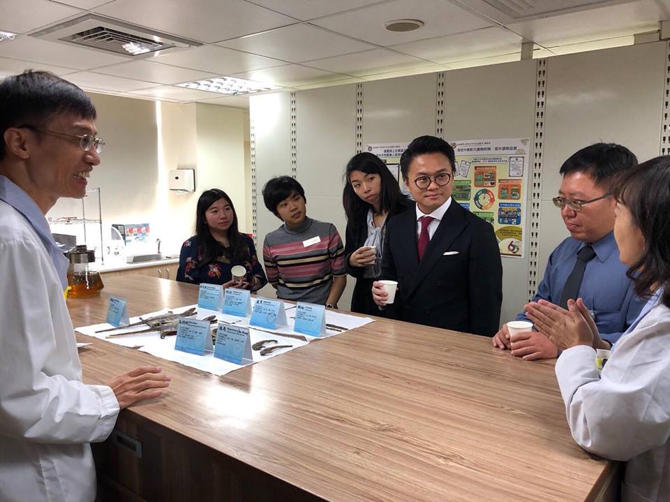 ​USC students visiting a research laboratory at Kaohsiung Medical University (KMU) in Kaohsiung, Taiwan, March 2019