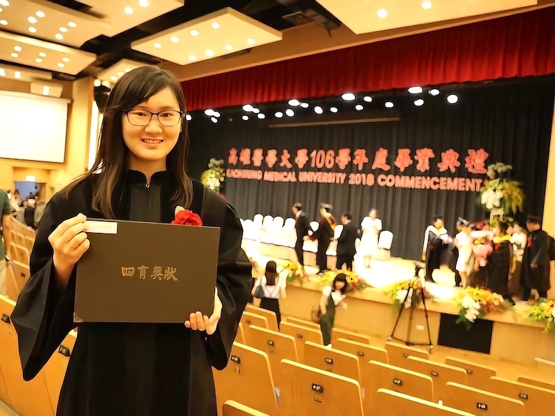 Commencement: Kaohsiung Medical University; Kaohsiung, Taiwan — Senior, 2018
